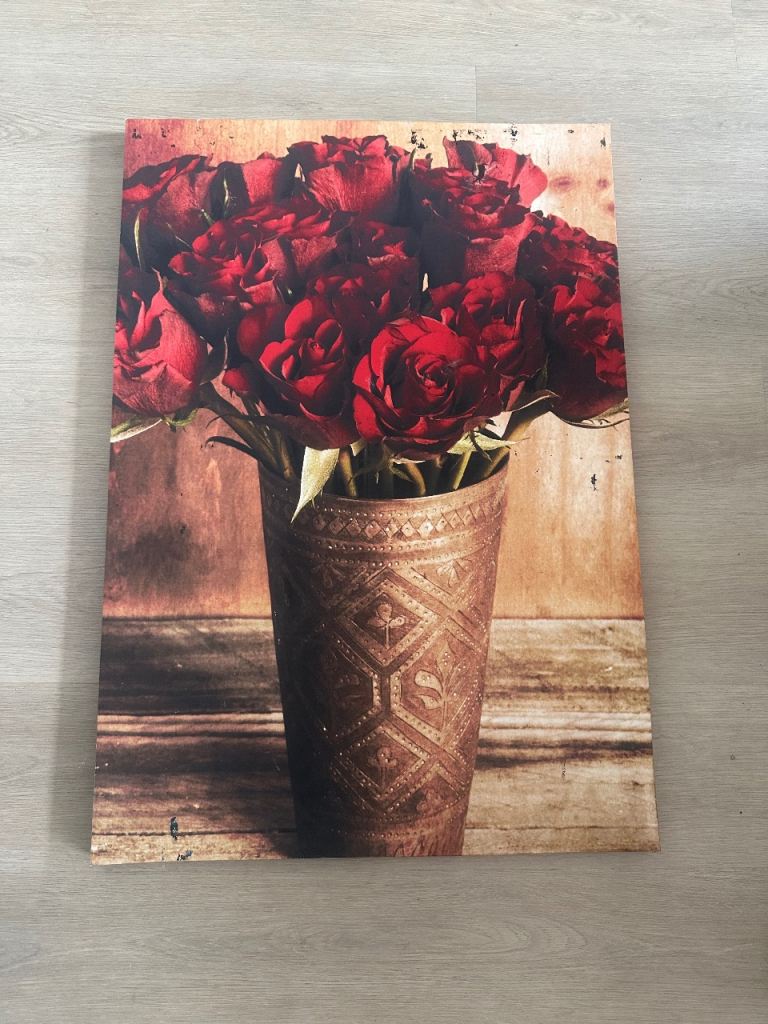 Red Roses Canvas Wall Art – Good Condition