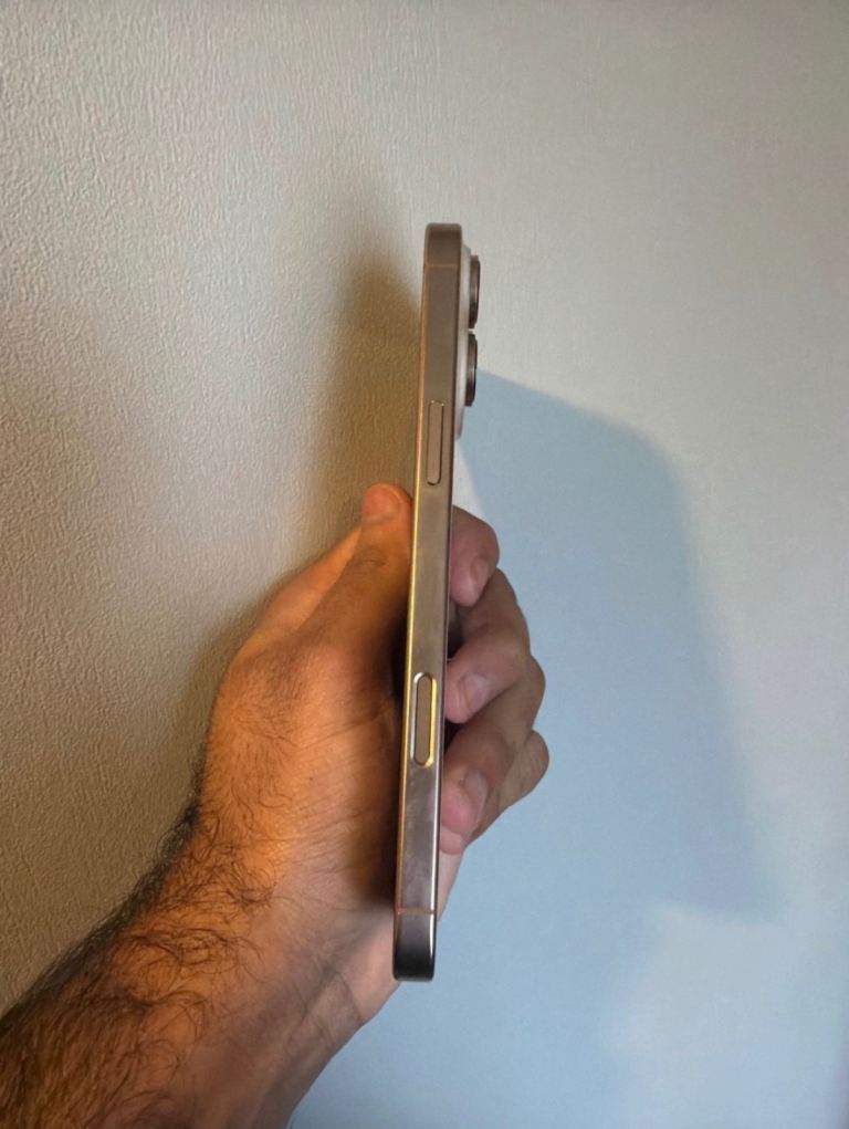 Apple Iphone 16 Pro Max 512gb Dessert Titanium