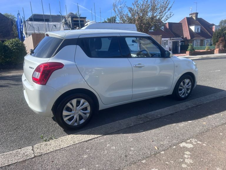 Suzuki SWIFT Sz3 genuine low mileage,1 y Mot drive like new
