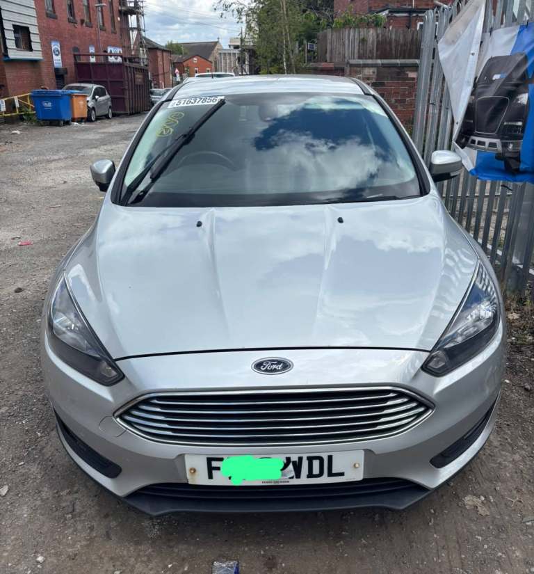 FORD FOCUS MK3 2011-18 1.0 PETROL 6 SPEED MANUAL M1DD IN SILVER BREAKINGS