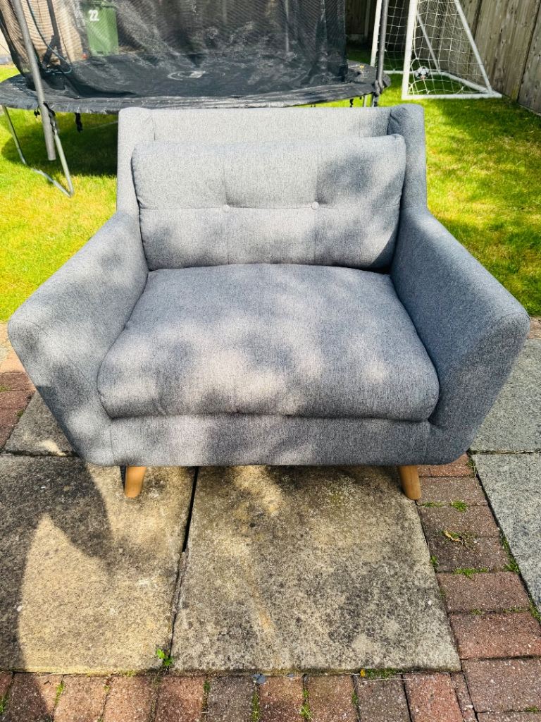 Sofa / Snug Chair - FREE FOR PICK-UP