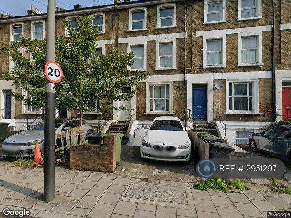 2 bedroom flat in Parkfield Road, London, SE14 (2 bed) (#2951297)