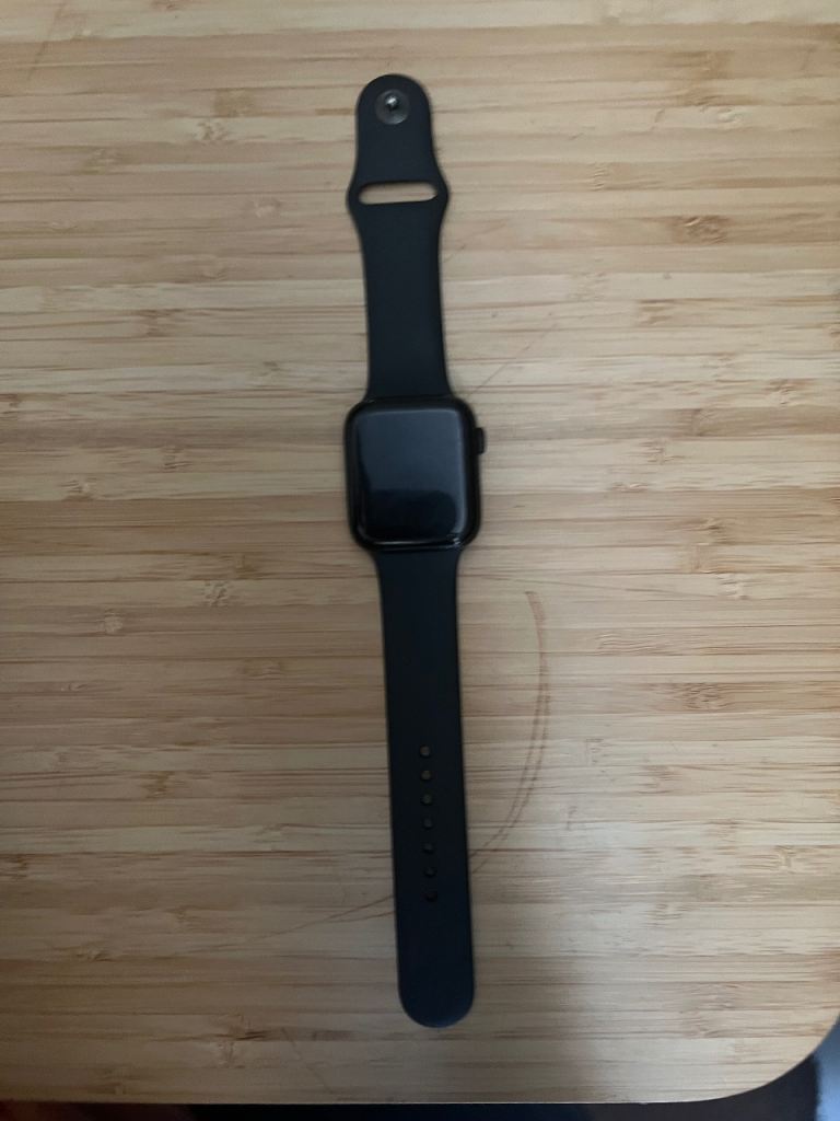 Apple Watch SE (2022 2ND GEN) Black, Good Condition