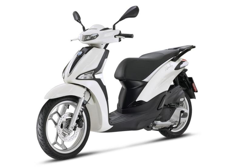 Piaggio Liberty 125 E5+ SAVE £500!