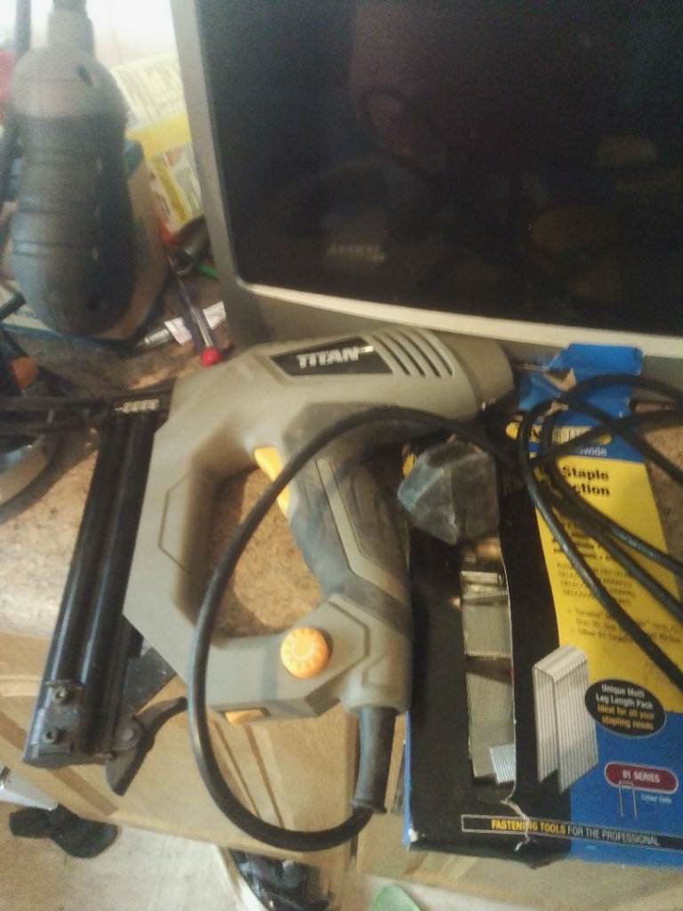 Nail gun 