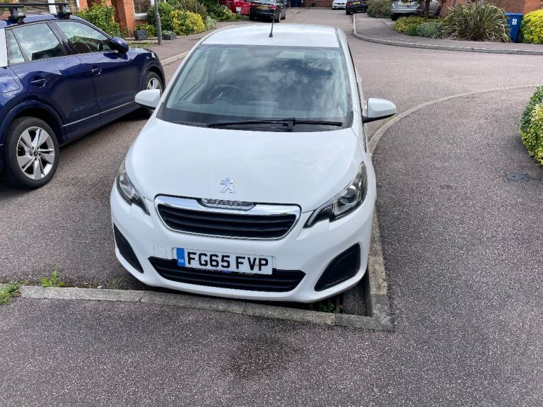Peugeot, 108 Active with A/C Hatchback, 2016, Manual, 998 (cc), 5 doors