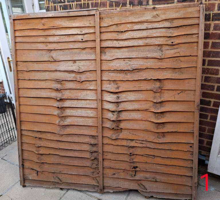FREE TO COLLECT - Garden fence panel - 2 panels