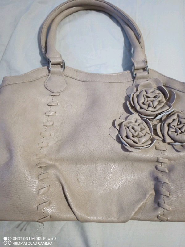 image for **Reduced**Cream bag with flowers 