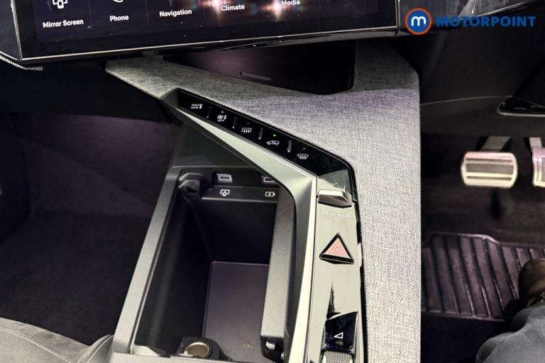 2024 Peugeot 3008 1.2 Hybrid 136 GT 5dr e-DSC6 SUV Petrol Automatic