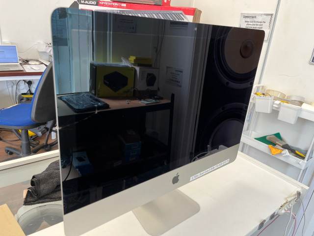 Apple iMac 21.5
