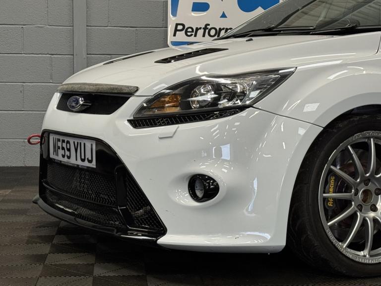 FORD FOCUS 2.5 RS White Manual Petrol 2009
