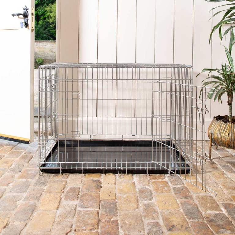 Lords & Labradors Heavy Duty Deluxe Dog Crate in Silver, size Medium
