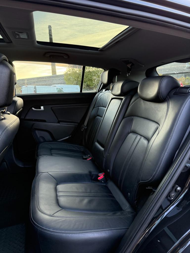 2013 Kia Sportage 1.7 CRDi ISG 3 5dr [Sat Nav] , No VAT ESTATE Diesel Manual