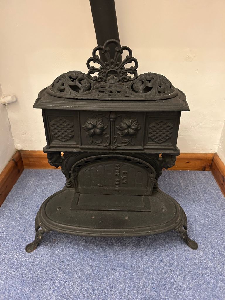 Smith and Wellstood Cast iron stove fire. 