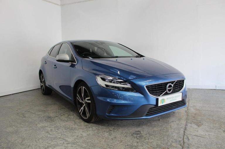 VOLVO V40 2.0 D2 R-Design Pro Euro 6 (s/s) 5dr 2018