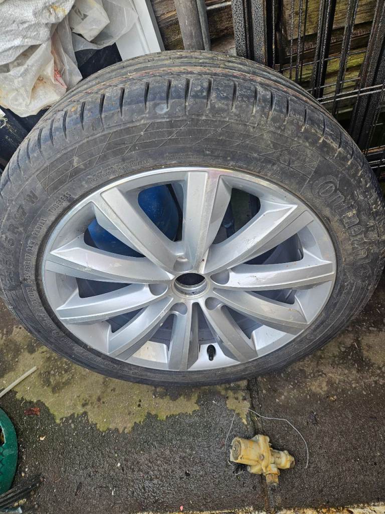 Vw wheel and tyre 