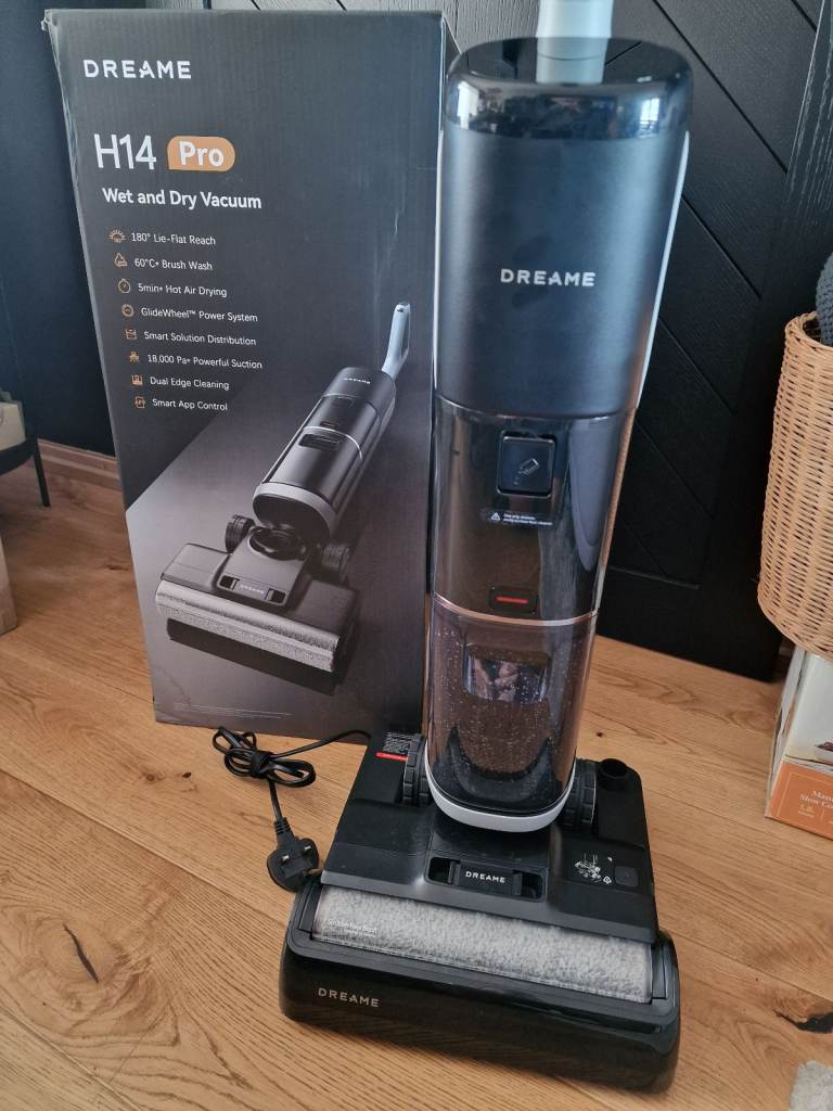 Dreame H14 Pro wet and dry vacuum cleaner 