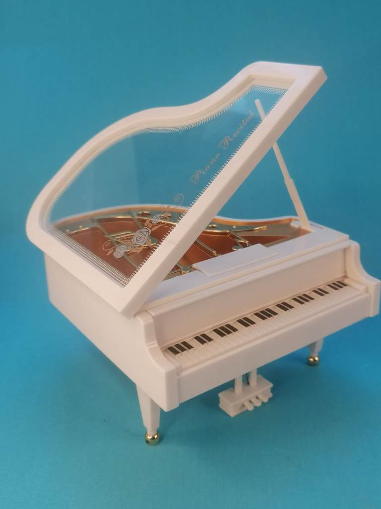 Antique Style Nostalgic Piano Music Box( material - plastic). Good condition. 