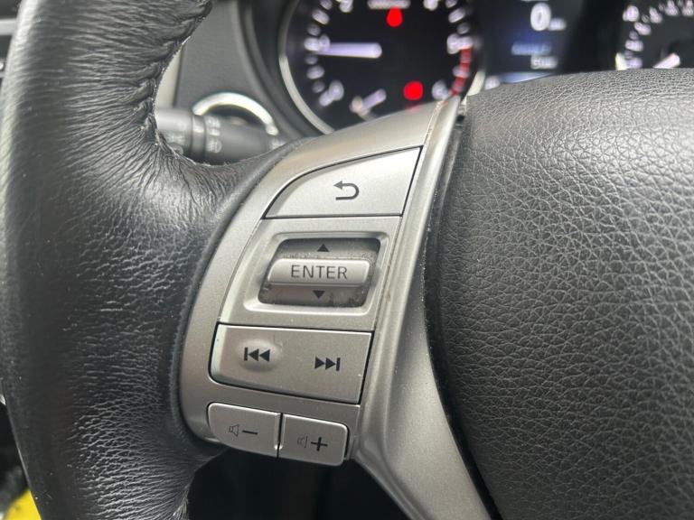 2015 Nissan X-Trail 1.6 dCi n-tec XTRON Euro 5 (s/s) 5dr ESTATE Diesel Automatic