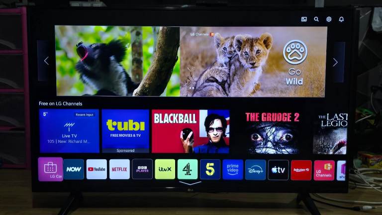 Lg 50 in 4k UHD HDR smart tv with freeview HD and WiFi 