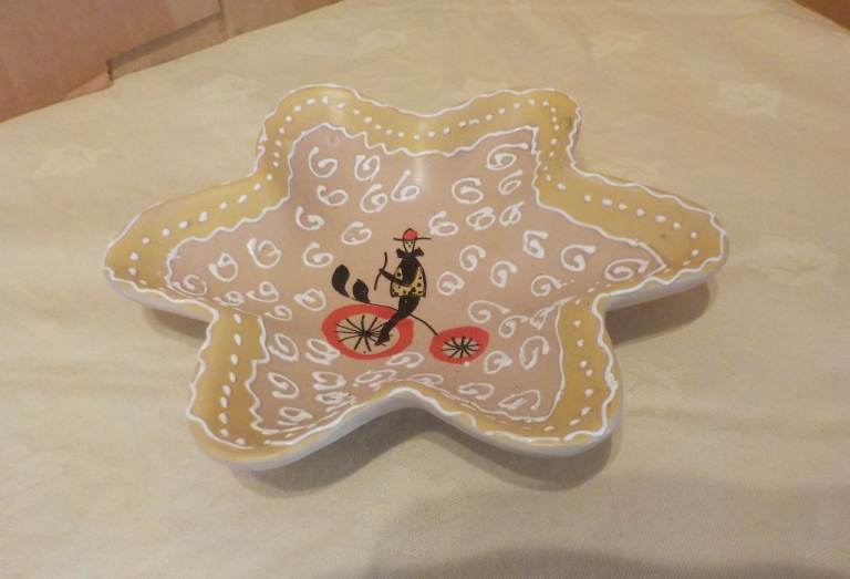 A Studio Piece - Small Star Shaped Bowl