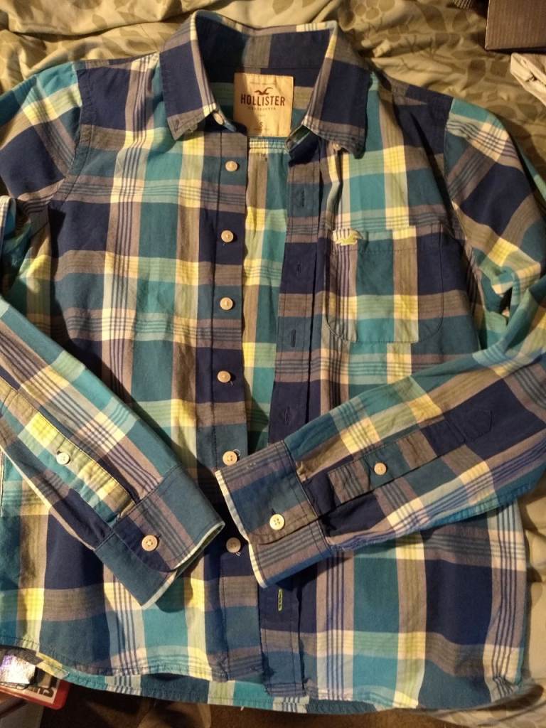 Hollister shirt blue check Small size