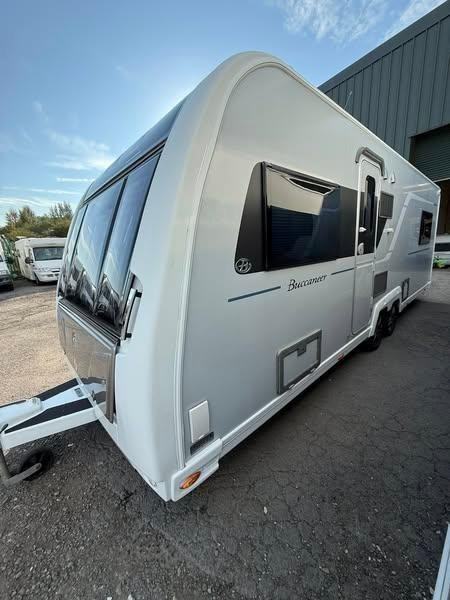 2015 BUCCANEER CARAVEL - 4 BERTH CARAVAN 