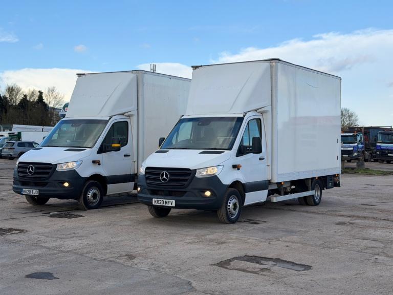 2020 Mercedes-Benz Sprinter 2020 Mercedes-Benz Sprinter 516 LUTON TWIN WHEELS CHASSIS VAN 5.0 T A...