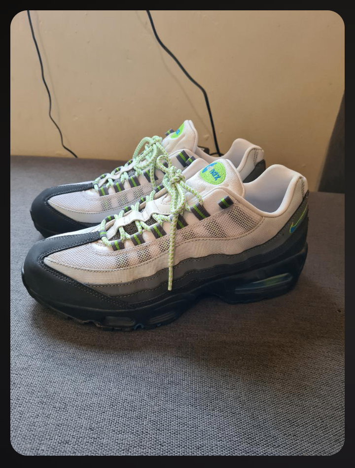 Brand New Nike Air Max 95 Mens Trainers Size 8.5