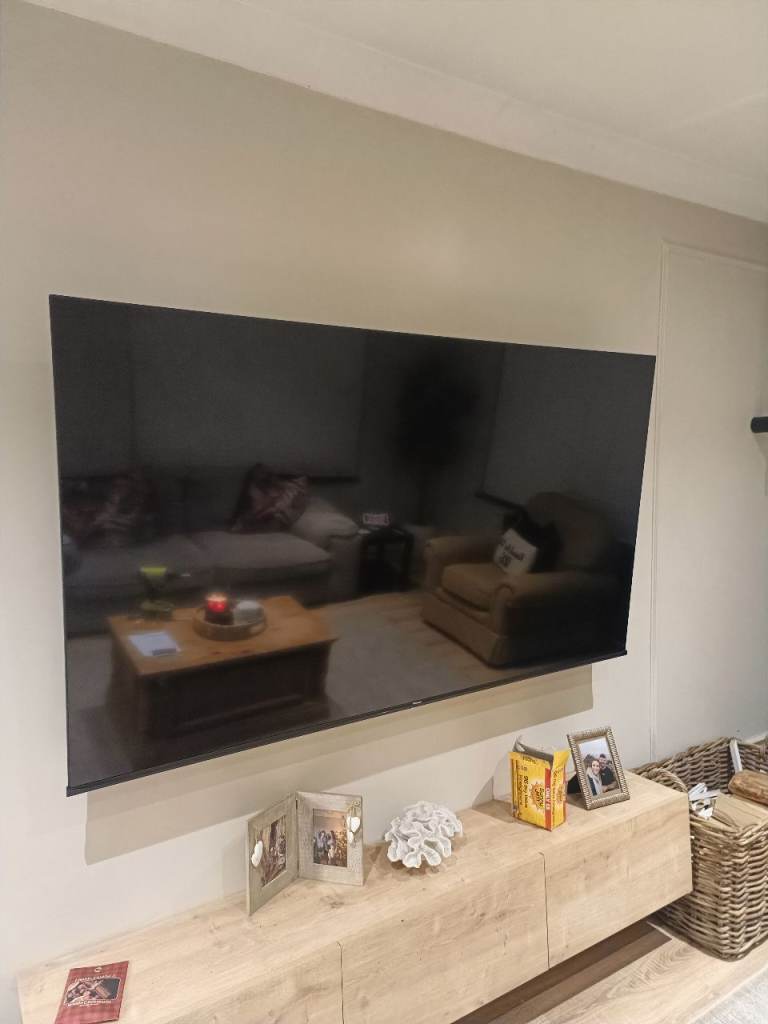 Hisense 75" qled TV 