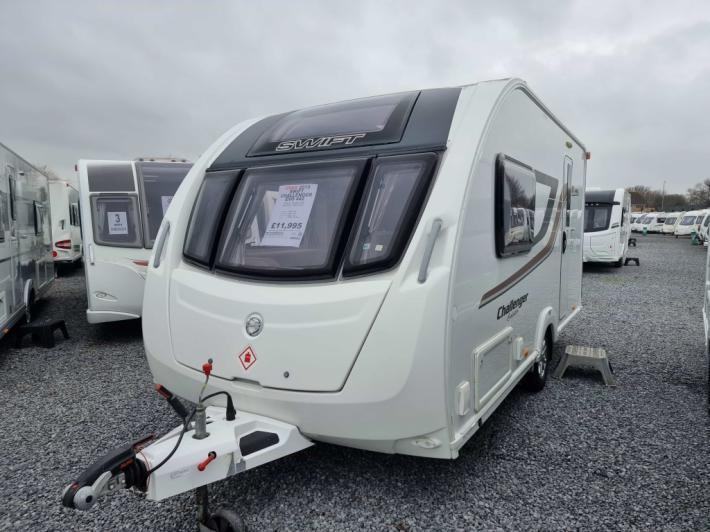 2015 Swift Challenger EVO 442 Used Caravan