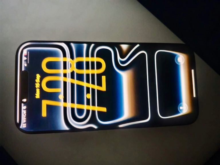 iphone 16 Pro max 256 Gb With Box and Apple warranty till January 