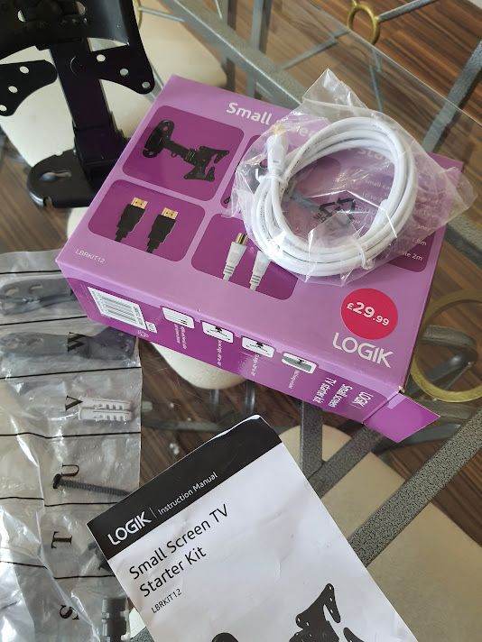 Logik  10 to 30" Flat Panel   ...🖤...   Small TV Cantilever Wall Bracket