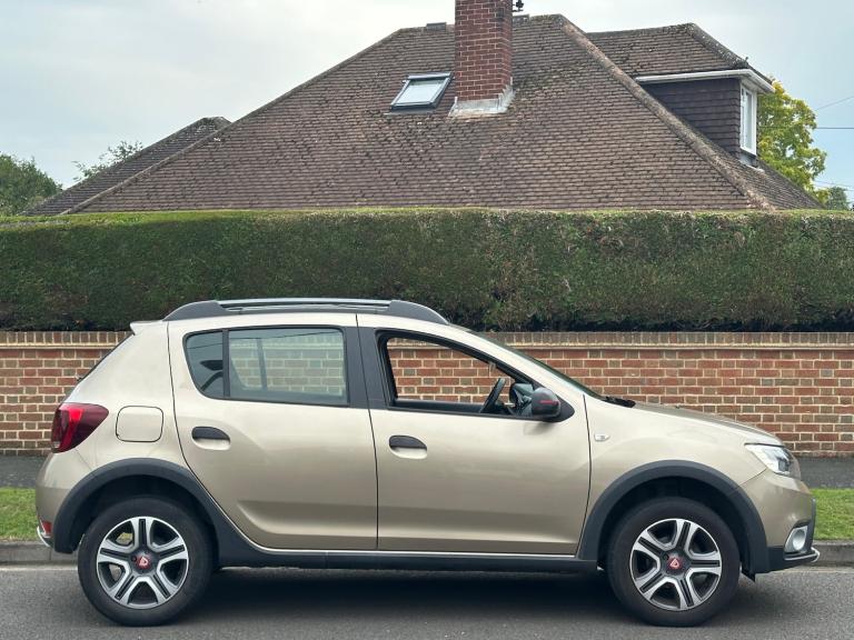 LEFT HAND DRIVE 2019 DACIA SANDERO STEPWAY 0.9 TCE PETROL [SPANISH PLATES] LHD