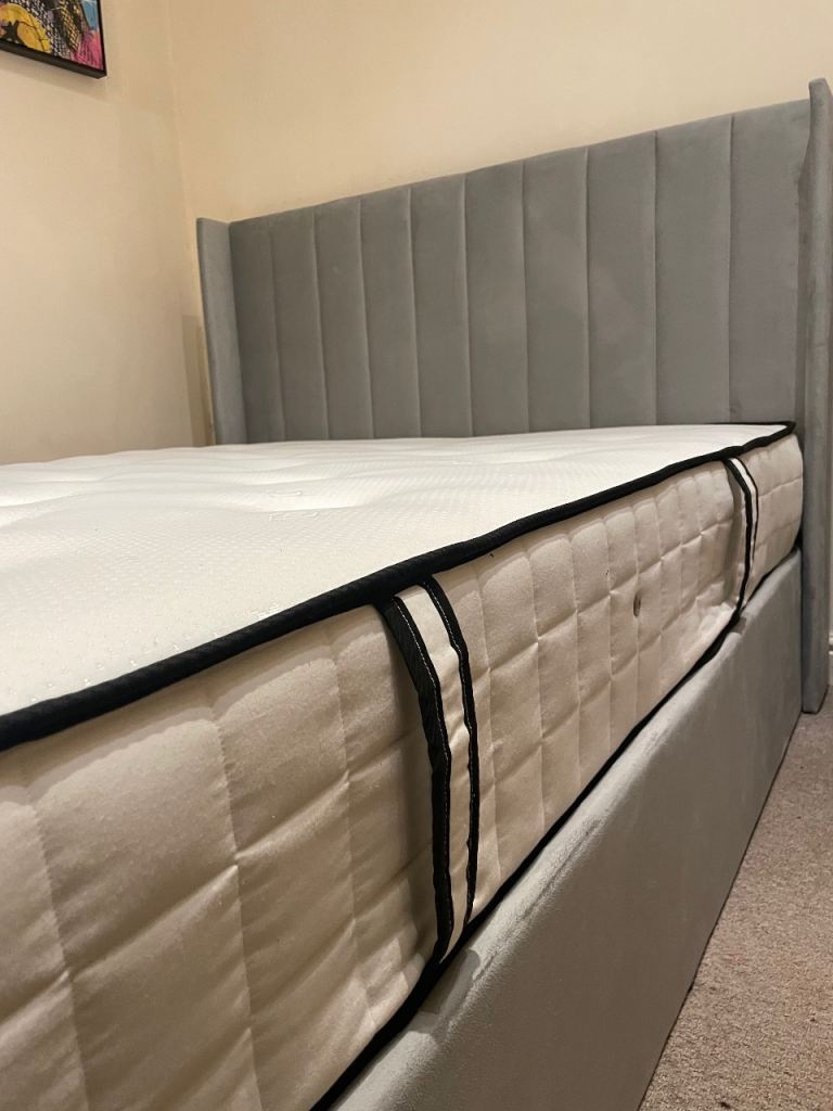 Elisa Ottoman Plush Velvet Storage Bed 