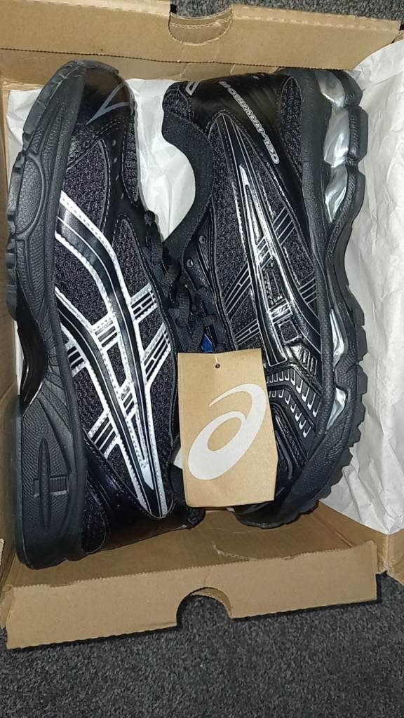 ASICS GEL-KAYANO 14 Black/Silver Trainers - Brand New, UK 10