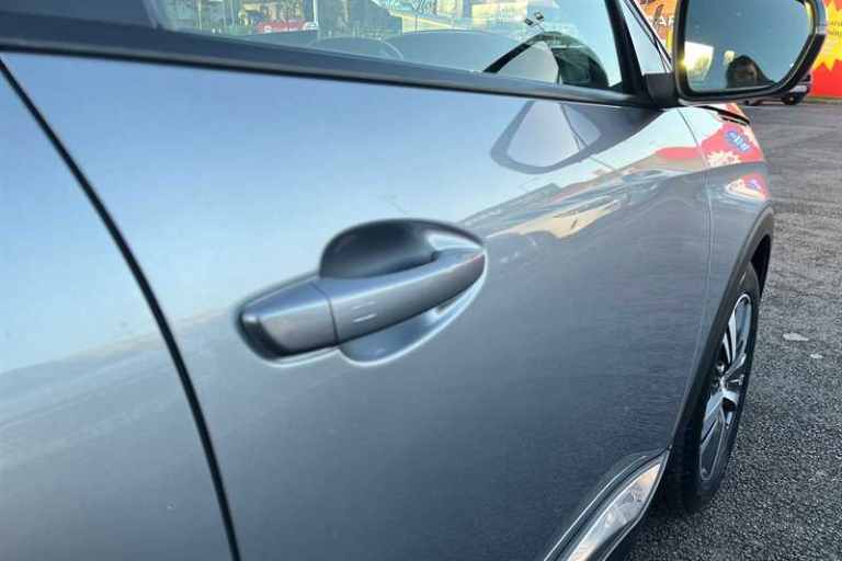 2022 Peugeot 5008 1.5 BlueHDi Allure Premium+ 5dr HATCHBACK DIESEL Manual