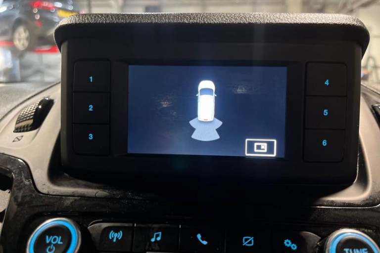 2021 Ford Tourneo Connect 1.5 EcoBlue 120 Titanium 5dr Manual MPV Diesel Manual