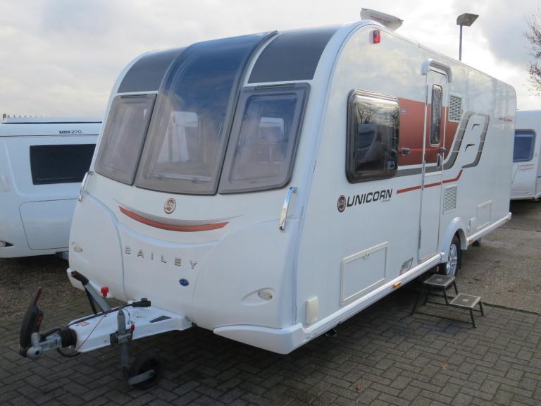 Bailey Unicorn Vigo Transverse Island Bed 4 Berth