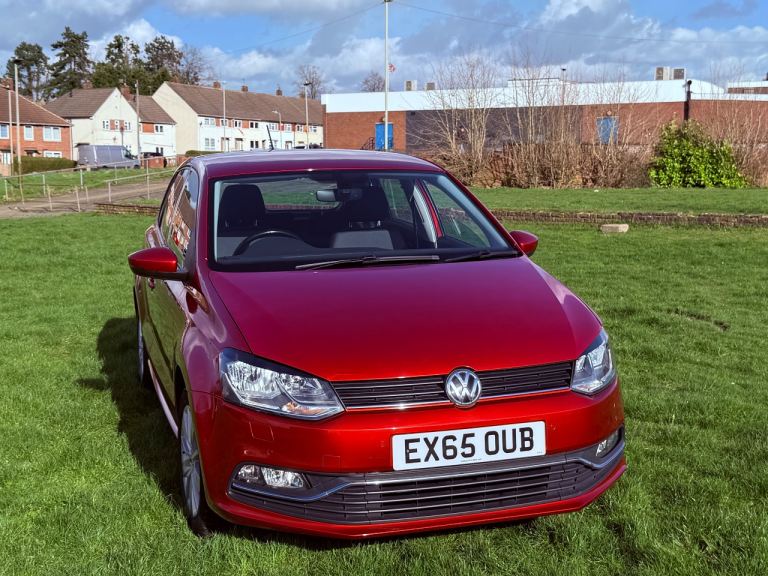 VOLKSWAGEN POLO SE Automatic 1.2 TSI 90 Bluemotion Technology start stop DAB CD mobile connectivity