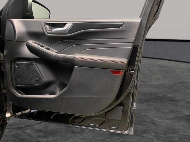 2022 Ford Kuga 2.5 EcoBoost Duratec 14.4kWh ST-Line X SUV 5dr Petrol Plug-in Hybrid CVT Eu Suv PE...