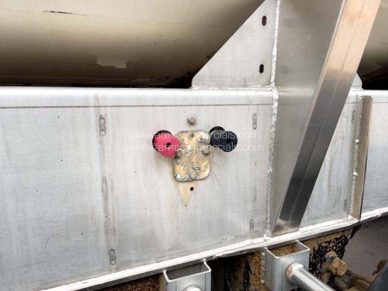 SAYERS MILK TANKER 29,000L CAPACITY 