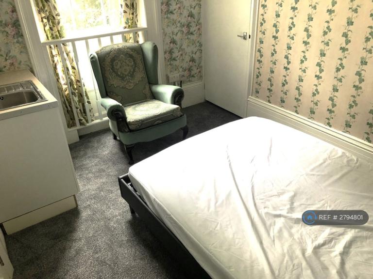 1 bedroom in London Road, Dover, CT17 (#2794801)