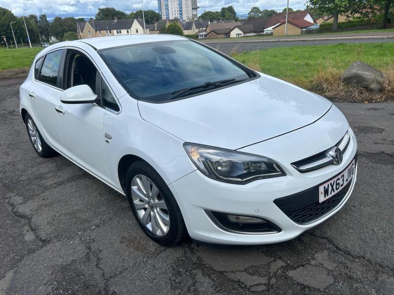 Vauxhall, ASTRA, Hatchback, 2013, Manual, 1956 (cc), 5 doors