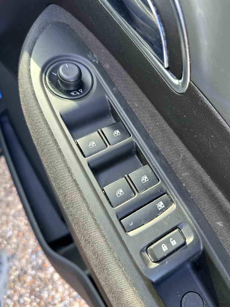 2014 Vauxhall Mokka 1.7 CDTi Exclusiv 5dr HATCHBACK Diesel Manual