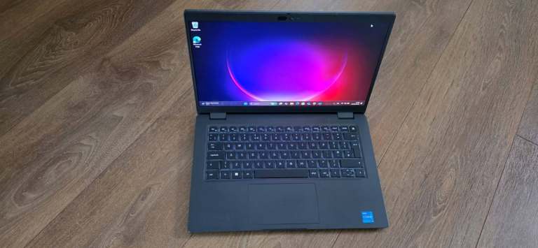 Dell Latitude 3440 Touchscreen laptop Intel i5-1345U 10xCore 13th gen processor