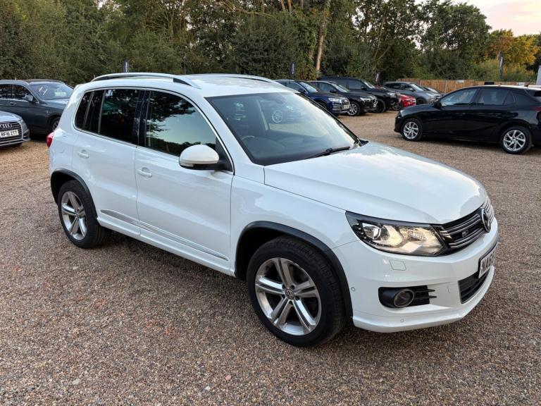 2015 Volkswagen Tiguan 2.0 TDI BlueMotion Tech R-Line 4WD Euro 6 (s/s) 5dr ESTATE Diesel Manual