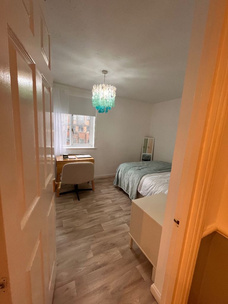 Double room in a flat share 