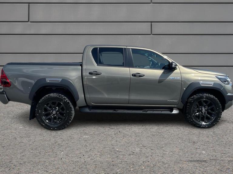 2025 Toyota Hilux Invincible X D/Cab Pick Up 2.8 D 48V Auto Double Cab Pick-up Diesel Automatic