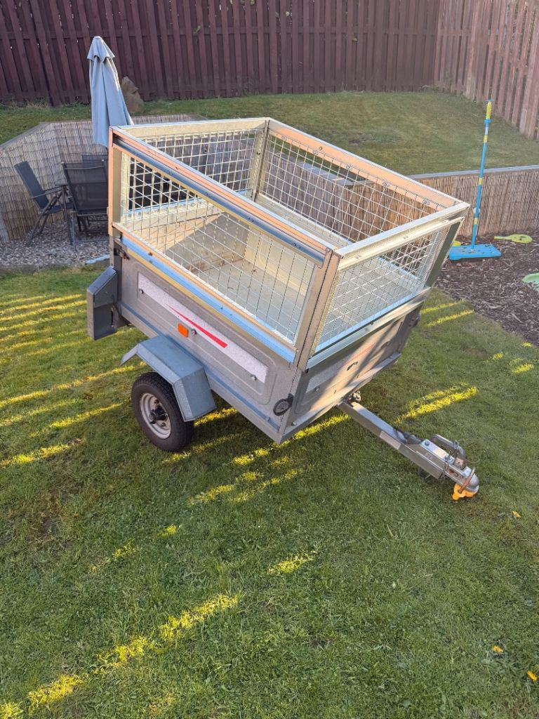Erde 102 Camping Trailer